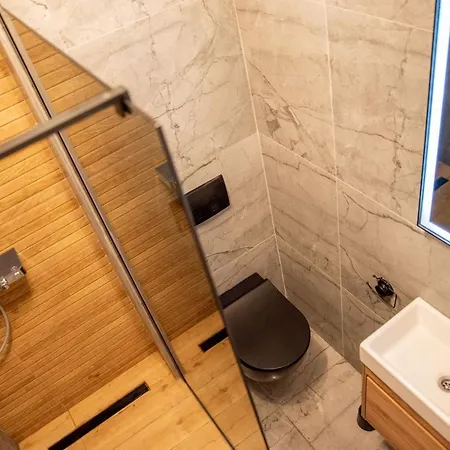 With Private Jacuzzi & Parking Ferienhaus Trogir