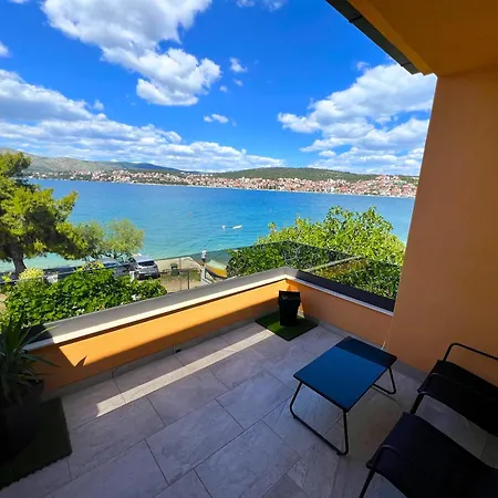 Ferienhaus With Private Jacuzzi & Parking *