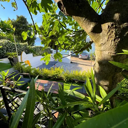 With Private Jacuzzi & Parking Ferienhaus